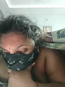 Telugumistress live sex cam