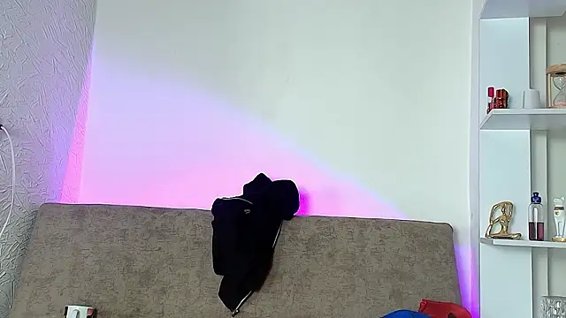 Nahomi_rous777's cam snapshot