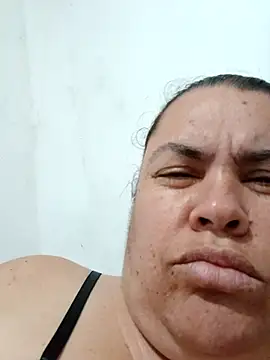 yaneth_'s cam snapshot