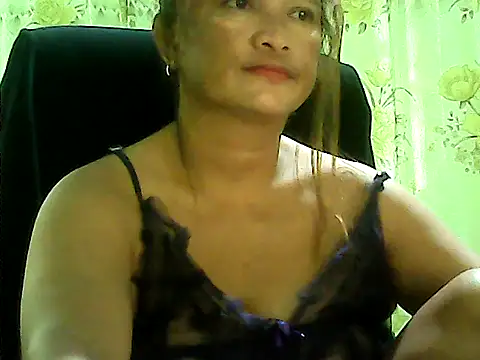 hott_scarlett's cam snapshot