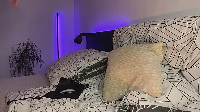 spottyyy live sex cam