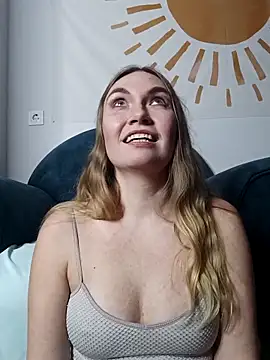 KisaVixen's cam snapshot