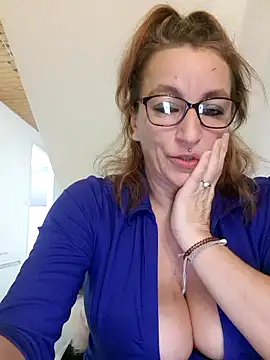 Fifi83Bell's cam snapshot