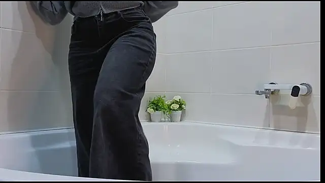 aloreana's cam snapshot