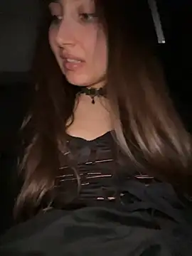 ICrazyOneIRL live sex cam