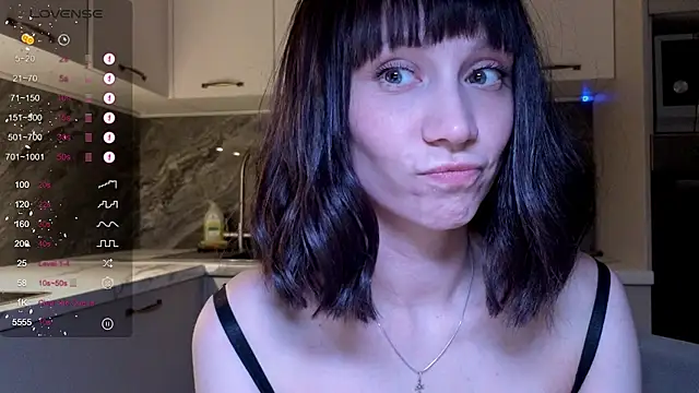 Alice_Wonders's cam snapshot