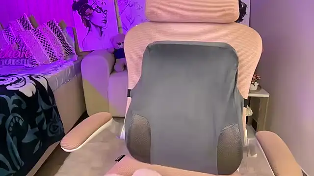 Laila_on_Fire's cam snapshot