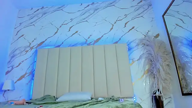 mia_serena_'s cam snapshot