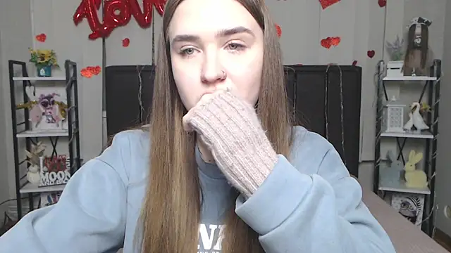 LauraHlot's cam snapshot