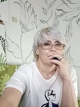 Catty_Lady's cam snapshot