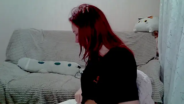 Lily_Ember's cam snapshot