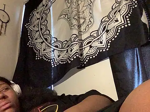 Sexy_ebony_BunNey's cam snapshot