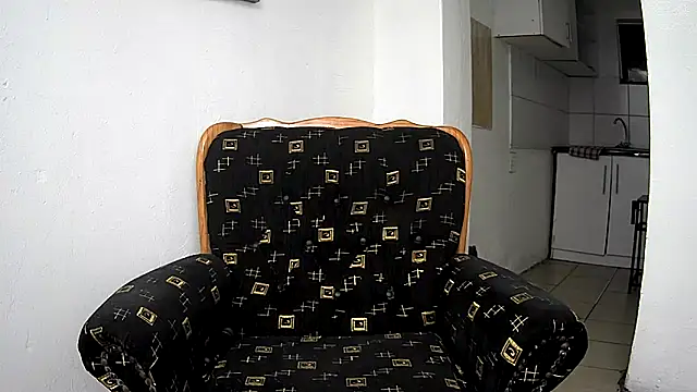 GoldenPussyXOXO's cam snapshot