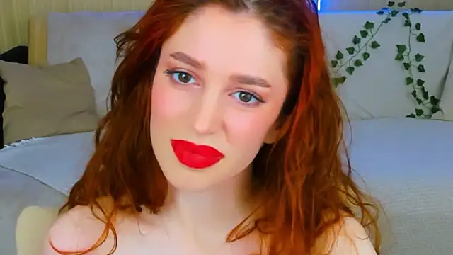 ChristinaConteeree's cam snapshot