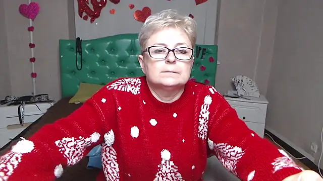 EmiliaGree live sex cam