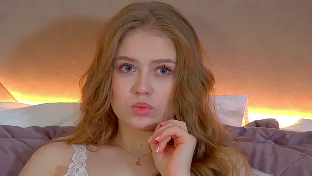 SelinSwarovski's cam snapshot