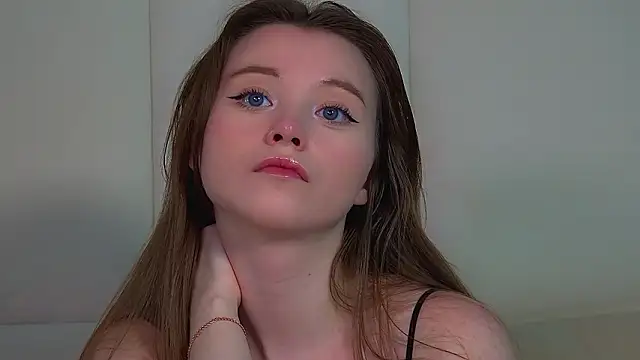 KeiraAsti's cam snapshot