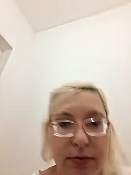 VikaKing's cam snapshot