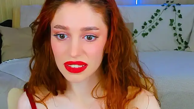 ChristinaConteeree's cam snapshot