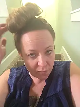 julimonroe's cam snapshot