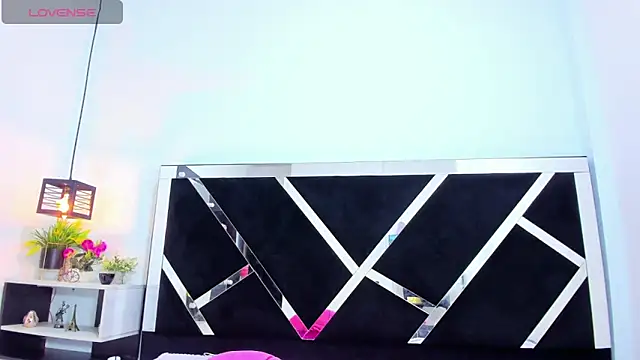 iisabella_noa's cam snapshot