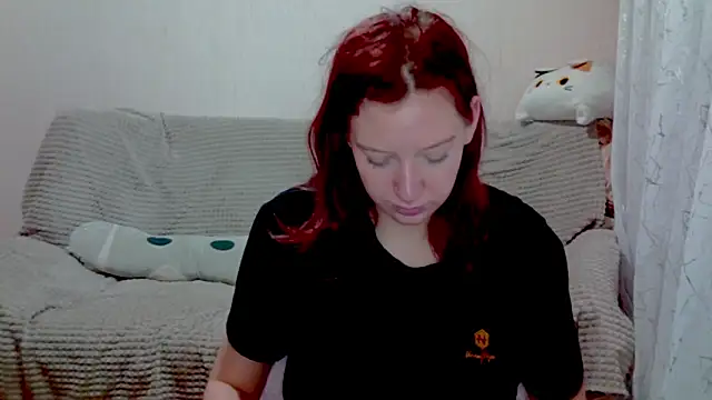 Lily_Ember's cam snapshot