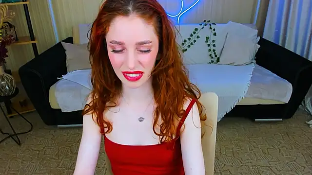 ChristinaConteeree's cam snapshot