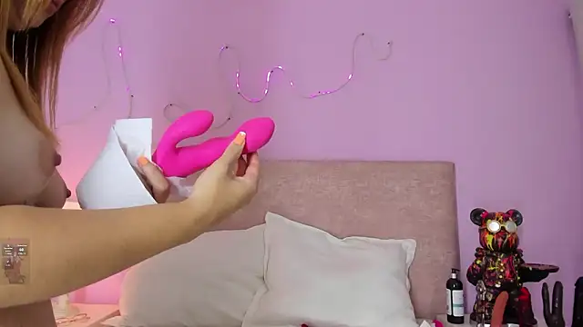 EmaRae1499's cam snapshot