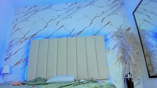 mia_serena_'s cam snapshot