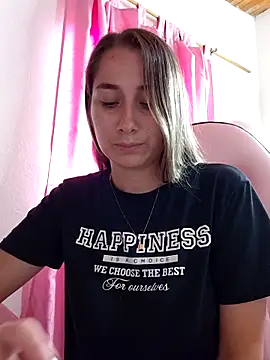 Iris_love18's cam snapshot