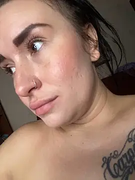 Roxana_Bell's cam snapshot