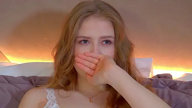 SelinSwarovski's cam snapshot