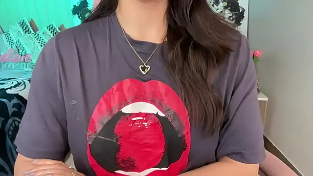 Laila_on_Fire live sex cam