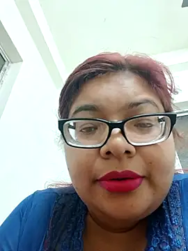 Elie_Hallway's cam snapshot