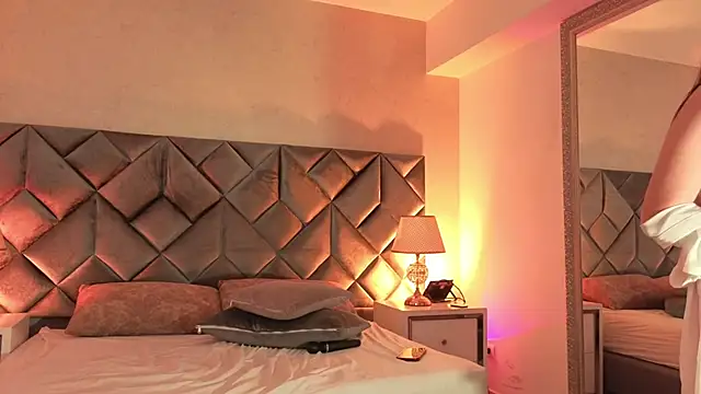 Luisa0110's cam snapshot