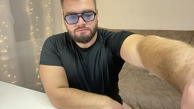 BrianJohnson_'s cam snapshot