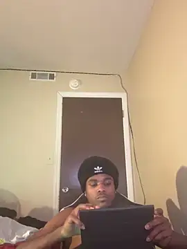 Bigdicktrick227 live sex cam