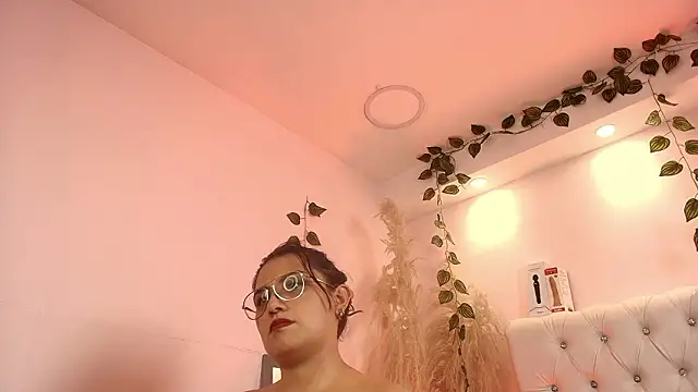 MelissaRhodes's cam snapshot