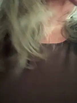 emma_tour's cam snapshot