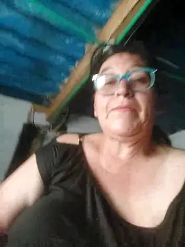 clarita_01's cam snapshot