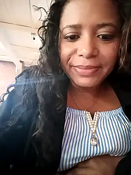 cindy_damm's cam snapshot