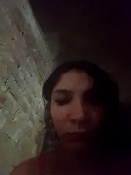 chikivivi-'s cam snapshot