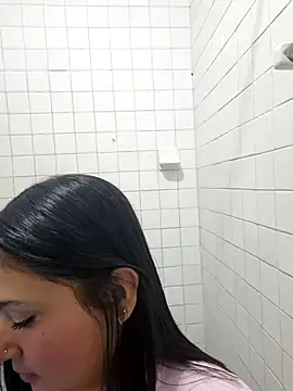 angel_ponce's cam snapshot