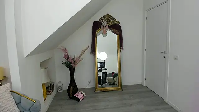 Ranya_Evy's cam snapshot