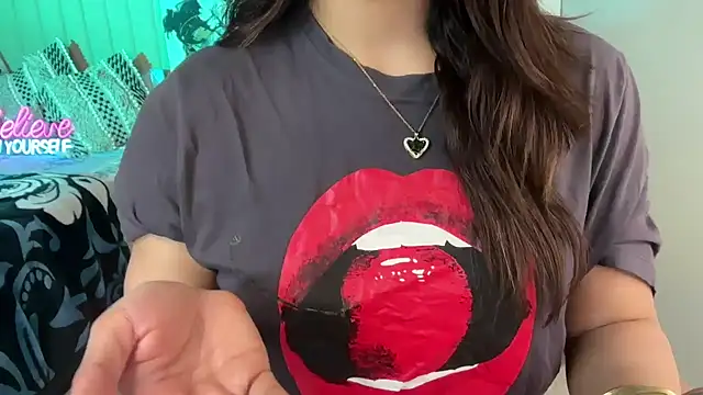 Laila_on_Fire's cam snapshot