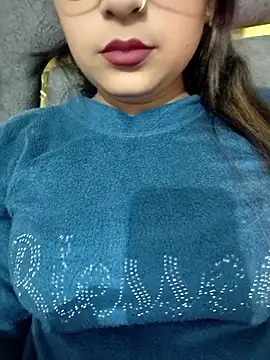 Shanaya_Hotty live sex cam