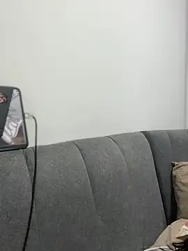 Pretty_Isadora's cam snapshot