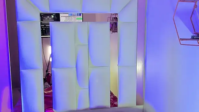 Alanna_hot3 live sex cam