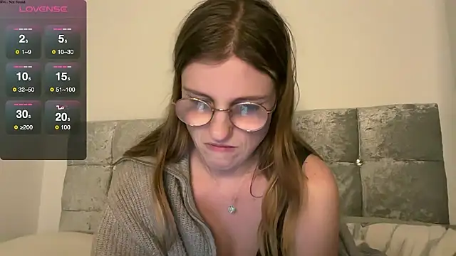 BustyKellyXXX's cam snapshot