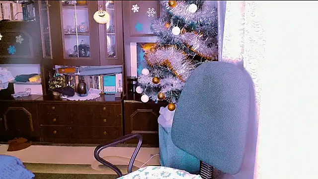 FlowerButterf's cam snapshot